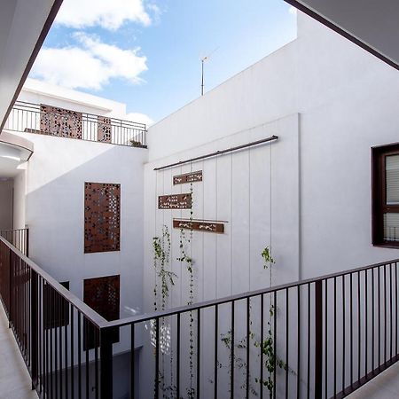 セビリアApartamento Con Terraza En San Luisアパートメント エクステリア 写真