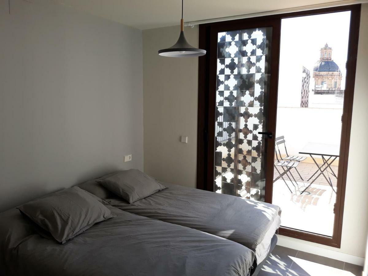 セビリアApartamento Con Terraza En San Luisアパートメント エクステリア 写真