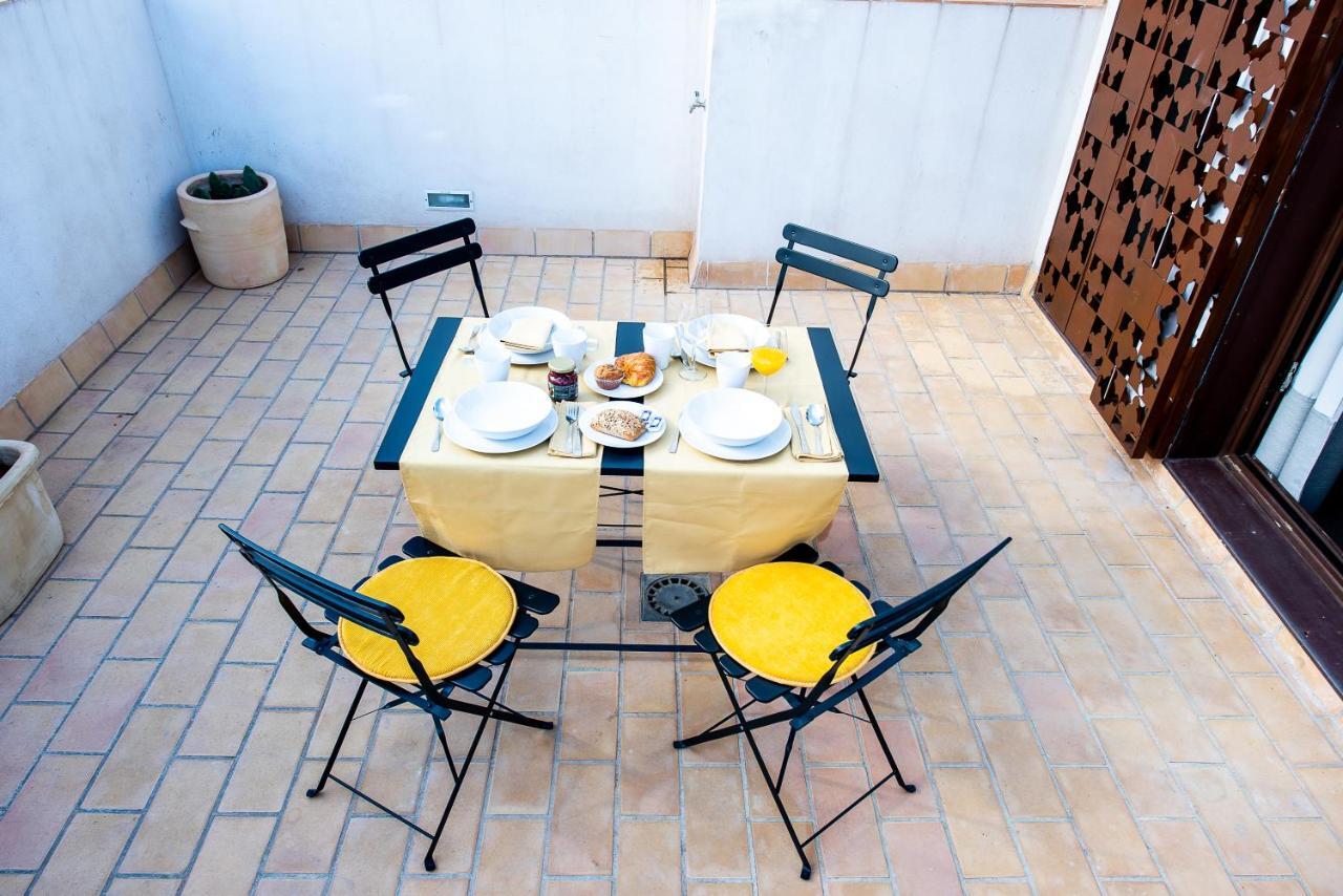セビリアApartamento Con Terraza En San Luisアパートメント エクステリア 写真